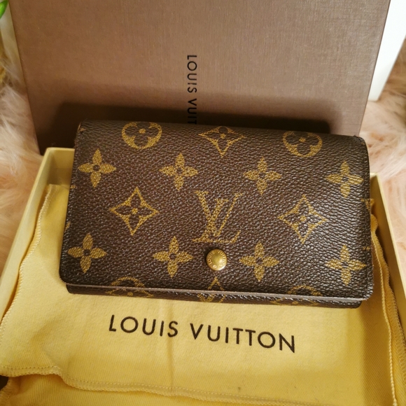 Pre loved Louis Vuitton - Picture 4 of 15